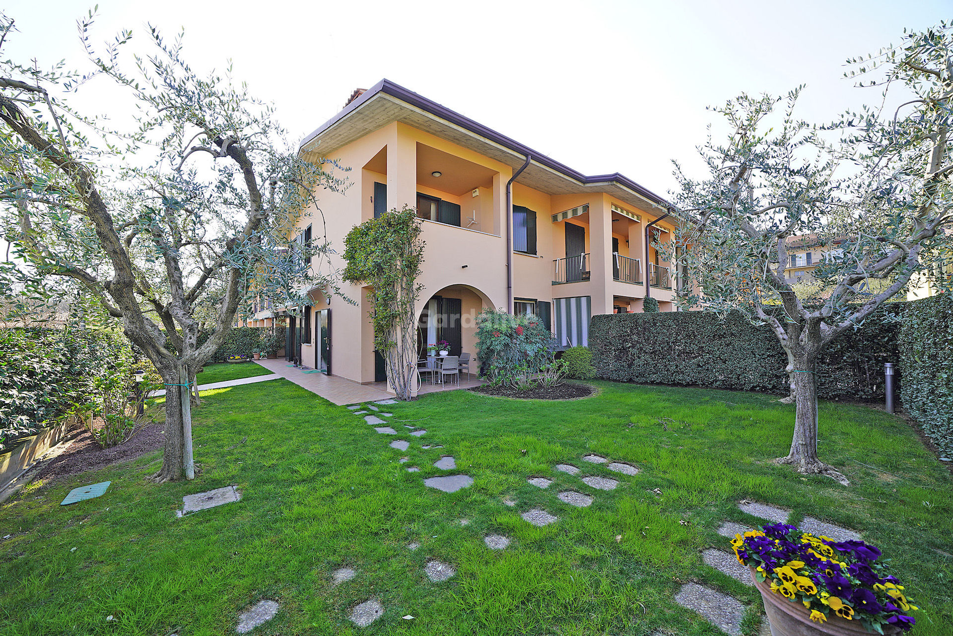 Villa a schiera con vista lago