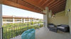 Bilocale con ampio balcone in residence con piscina a Puegnago del Garda