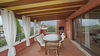 Elegante trilocale con ampio balcone in rinomato residence con piscina a Manerba del Garda