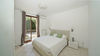Bilocale al piano terra con giardino privato e piscina a Polpenazze del Garda