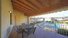 Moderno trilocale con balcone in residence con piscina a pochi passi dal lago a Manerba del Garda