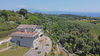Bilocale da ristrutturare in villa di quattro unità con vista lago a Padenghe sul Garda