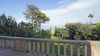 Moderno trilocale fronte lago in palazzo storico a Padenghe sul Garda