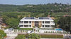 Moderno appartamento con vista lago in piccolo contesto con piscina e tennis a Padenghe sul Garda