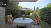 Bilocale in residence con piscina, con due giardini terrazzati e posto auto, in vendita a Gardone Riviera