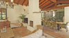 Villa singola con giardino e terrazza vista lago, in contesto esclusivo con piscina e campo da tennis, in vendita a San Felice del Benaco