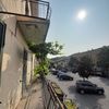 Porzione di casa indipendente cielo-terra da ristrutturare in vendita a Salò
