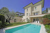 Villa singola con piscina e vista lago in vendita nelle vicinanze di Salò