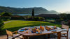 Elegante villa vista lago con ampio giardino esclusivo a San Felice del Benaco in vendita