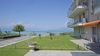 Lugana di Sirmione, trilocale al piano terra con giardino vista lago in vendita