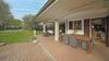 Sirmione, Chiodi. Villa di testa con giardino privato e piscina in vendita