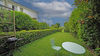 Sirmione, penisola. Bilocale con giardino privato fronte lago