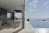 Villa di Prestigio con Vista Mozzafiato sul Lago di Garda